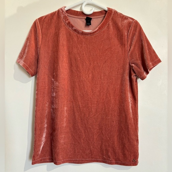 🎉4/30$🎉 Volcom Rust Velour Short Sleeve Tee PTP 19 in🧡 - Picture 1 of 5
